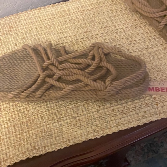 Men's Tan Rope Sandals - Picture 8 of 8